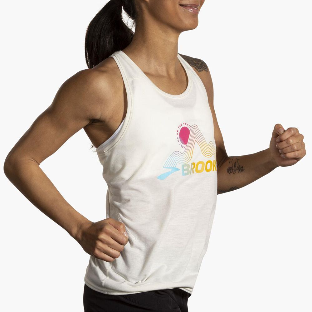 White Brooks Womens Distance 3.0 Tank Top | IRC-769530